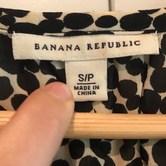 Banana Republic silk blouse - Picture 8 of 13
